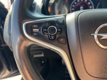 Opel Insignia I Sports Tourer Facelifting 1.4 Turbo ECOTEC LPG 140KM 2014 Opel Insignia XENONY NAWIGACJA GRZANA KIEROWNICA GRZANE FOTELE TEMPOMAT 1.4, zdjęcie 18