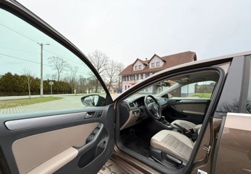 Volkswagen Jetta VI Sedan 1.4 TSI 122KM 2012 Volkswagen Jetta Volkswagen Jetta 1.4 TSI Highline Perfectline DSG 1.4, zdjęcie 12