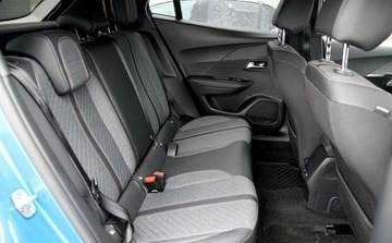 Peugeot 2008 II SUV Facelifting 1.2 PureTech 130KM 2024 Peugeot 2008 PureTech 130 Allure SS EAT8 2024 Polift SalonPLGwarancja od, zdjęcie 16