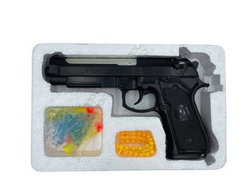 Детский пистолет с шариками, гелем и мягкими дротиками как у NERF.