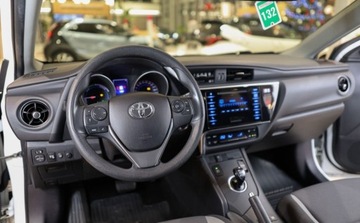 Toyota Auris II 2017 Toyota Auris Hybrid 135 Active 1.8 Hybryda 136KM, zdjęcie 8