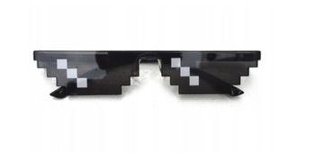 ЧЕРНЫЕ ПИКСЕЛЬНЫЕ ОЧКИ В 2 РАЗНЫХ РИСУНКАХ