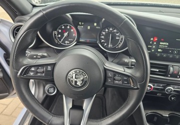 Alfa Romeo Giulia II Sedan Facelifting 2.0 Turbo 280KM 2023 Alfa Romeo Giulia 2,0 Benzyna 280 KM Q4 Veloce Ti Automat 4x4 GWARANCJA Za, zdjęcie 24