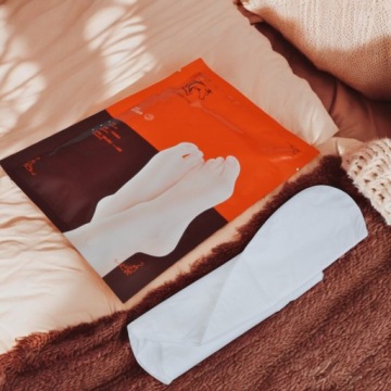 ОТШЕЛУШИВАЮЩИЕ НОСКИ ДЛЯ НОГ МАСКА ДЛЯ НОГ ПЯТКИ ЛЕЧЕНИЕ СКРАБ ДЛЯ НОГ