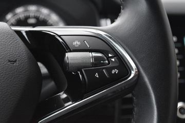 Skoda Kodiaq I SUV 1.5 TSI ACT 150KM 2021 Skoda Kodiaq SalonPL TSI 150KM Style Pakiet Comfort Kamera Smartlink NAVI, zdjęcie 13