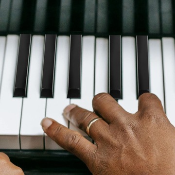 АКСЕССУАРЫ ДЛЯ УНИВЕРСАЛЬНЫХ ПИАНО-КЛАВИАТУР