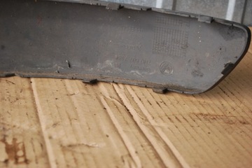 LIŠTA NÁRAZNÍKU PRAVÝ PŘEDNÍ VW T5 7H0807718