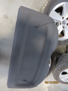 MERCEDES A TŘÍDA W176 POLIČKA KUFRU