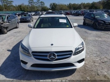 Mercedes Klasa C W206 2021 Mercedes-Benz Klasa C 2021r., C 300, od ubezpieczalni 2.0 Benzyna 255KM, zdjęcie 1