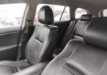 Toyota Avensis III Wagon 2.0 D-4D 126KM 2010 Toyota Avensis 2010r, 2.0 DIESEL. Lekko uszkodzony przod. Jezdzi. 2.0, zdjęcie 7