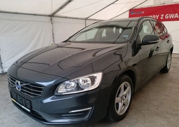 Volvo V60 I Kombi Facelifting 1.6 D2 115KM 2014 Volvo V60 1.6D D2 2014