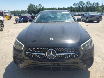 Mercedes Klasa E W214 2023 Mercedes-Benz Klasa E 2023r., 2.0L 2.0 Benzyna 255KM, zdjęcie 4