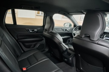 Volvo V60 II  Kombi 2.0 D3 150KM 2020 PIĘKNE V60 MOMENTUM PRO __ KUBEŁKOWE FOTELE, zdjęcie 30