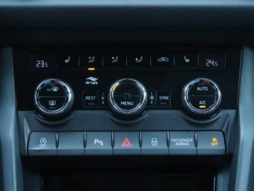 Skoda Kodiaq I SUV 2.0 TDI 150KM 2019 Skoda Kodiaq 2.0 TDI, Salon Polska, Serwis ASO, zdjęcie 15