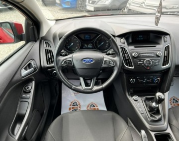 Ford Focus III Kombi Facelifting 1.0 EcoBoost 125KM 2015 Ford Focus Lift / Serwisowany / Bezwypadkowy, zdjęcie 11