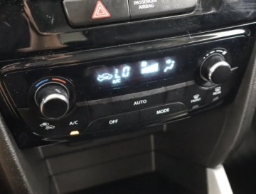 Suzuki Vitara III SUV 1.6 VVT 120KM 2018 Suzuki Vitara 1.6 VVT, Salon Polska, Serwis ASO, zdjęcie 11