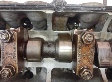 АУДИ 80 ГОЛОВКА