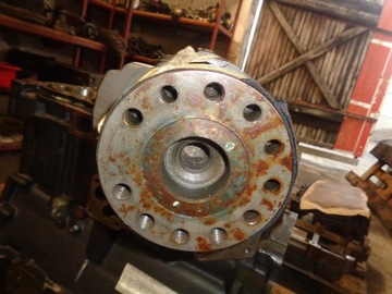 Коленчатый вал двигателя PERKINS PKXL04. Детали 4RG1