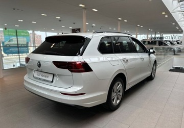 Volkswagen Golf VIII Hatchback Facelifting 1.5 TSI 116KM 2024 Volkswagen Golf Nowy Golf Variant Life 1.5 Benzyna 116KM, zdjęcie 4