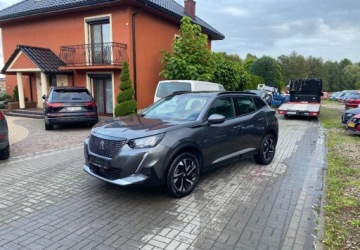 Peugeot 2008 II SUV 1.2 PureTech 100KM 2020 Peugeot 2008 PEUGEOT 2008 1.2 Benzyna 101KM