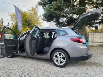 Renault Megane III Hatchback 1.6 16v 110KM 2009 Renault Megane 1.6 16V 111 KM 100 % Przebieg, zdjęcie 10