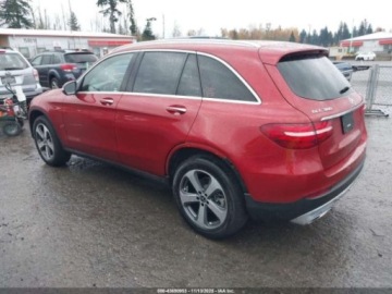 Mercedes GLC C253 2018 Mercedes-Benz GLC MERCEDES-BENZ GLC 300 4MATIC 2.0 Benzyna 241KM, zdjęcie 3