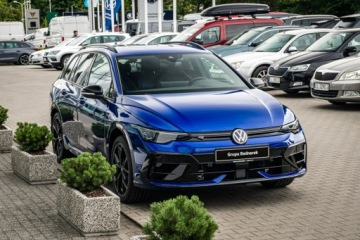Volkswagen Golf VIII R Facelifting 2.0 TSI 333KM 2026 Volkswagen Golf Variant R 2.0 TSI 4Motion 333 KM, zdjęcie 3