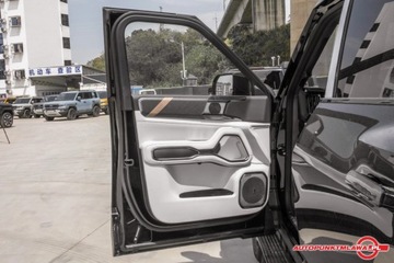 BYD 2025 BYD Leopard 8 2025 Intelligent and Brave Flagship Edition 6 Seaters Auto P, zdjęcie 9