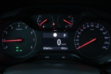 Opel 2020 Opel Grandland 1.2 Turbo, Salon Polska, zdjęcie 10