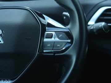 Peugeot 3008 II Crossover Facelifting  1.2 PureTech 130KM 2022 Peugeot 3008 1.2 PureTech, Salon Polska, zdjęcie 19