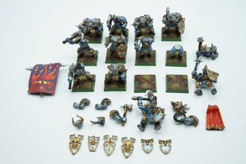 Warhammer Fantasy Battle Chaos Warrior Regiment zestaw 12 figurek plastik