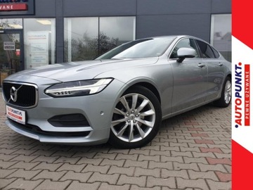 Volvo S90 Momentum