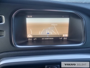 Volvo V40 II Hatchback Facelifting 2.0 D4 190KM 2017 Volvo V40 Salon PL Summum D4 190KM LED Skóra Nawi, zdjęcie 21