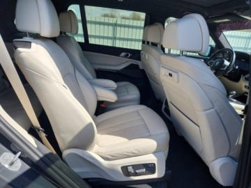 BMW X7 2022 BMW X7 2022 BMW X7 M50I 4.4 Benzyna 523KM, zdjęcie 10