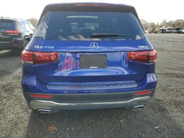 Mercedes GLB 2021 Mercedes-Benz GLB 2021, 2.0L, 4x4, od ubezpieczalni 2.0 Benzyna 221KM, zdjęcie 4