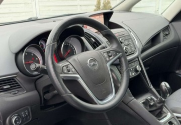 Opel Zafira C Tourer 2.0 CDTI ECOTEC 130KM 2013 Opel Zafira Opel Zafira Tourer 2.0 CDTI Edition 2.0 Diesel 130KM, zdjęcie 9