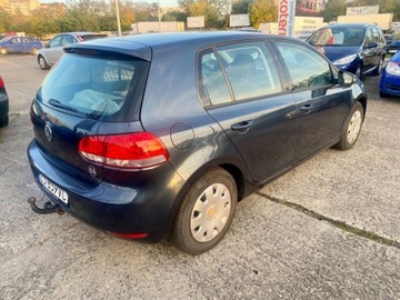 Volkswagen Golf VI Hatchback 5d 1.6 102KM 2010 Volkswagen Golf 1.6 Benzyna 102KM, zdjęcie 5