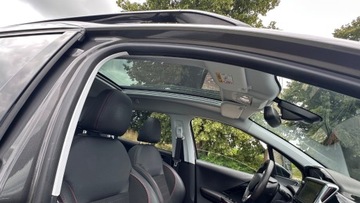 Peugeot 2008 I SUV Facelifting 1.2 PureTech 130KM 2018 Peugeot 2008 RATY 1.2 BENZ 130KM GT-LINE Kamera Navi Tablet Panorama Serwi, zdjęcie 28