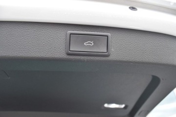 Skoda Superb III Kombi Facelifting 2.0 TSI 190KM 2023 Skoda Superb SalonPL 2.0TSI 190KM DSG COMBI LK Kessy ACC Podg.szyba Canton, zdjęcie 37