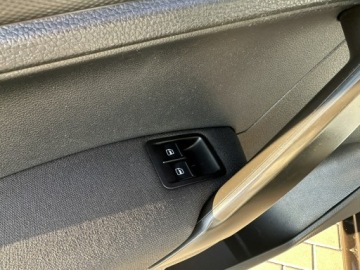 Volkswagen Caddy IV Kombi Maxi 2.0 TDI SCR BlueMotion Technology 102KM 2017 Volkswagen Caddy Polski salon! 1 Ręka, 7 osób!, zdjęcie 24