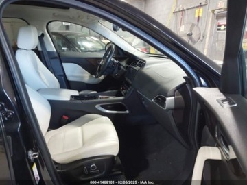 Jaguar F-Pace 2020 Jaguar F-Pace Prestige P250 2020 2.0l 2.0 Benzyna 247KM, zdjęcie 9