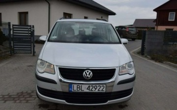 Volkswagen Touran I 1.9 TDI 105KM 2007 Volkswagen Touran 1.9TDI 2007r Lift Klimatronik Hak 1.9 Diesel 105KM, zdjęcie 1