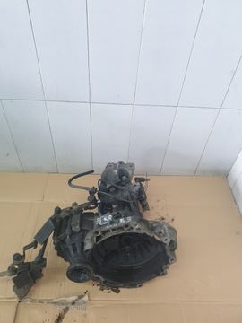 SKRZYNIA BIEGÓW VW BORA 1,6 DUU