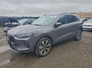 Ford Escape III 2025 Ford Escape 2.0 242 KM, Platinum, produkcja 072025, drobna szkoda, 5 tysie