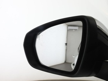 Peugeot 3008 II Crossover 1.5 BlueHDI 130KM 2018 Peugeot 3008 Automat Navi Kamera cofania, zdjęcie 39