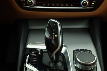BMW Seria 5 G30-G31 2021 BMW 5 530e xDrive, Salon Polska, Serwis ASO, 4X4, zdjęcie 16