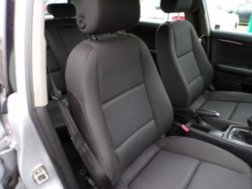 Audi A4 B6 Avant 1.6 i 102KM 2002 Audi A4 Avant Klimatronic /1,6 MPI /2003, zdjęcie 23