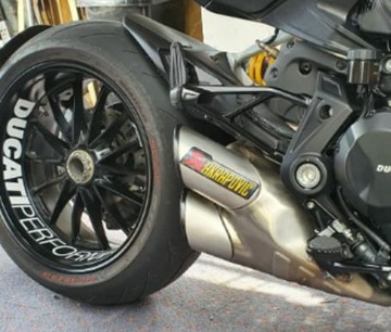 Эмблема AKRAPOVIC Алюминиевый глушитель Вытяжной дымоход 5 дизайнов 3 цвета