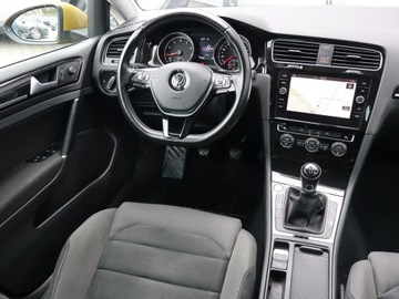 Volkswagen Golf VII Hatchback 5d Facelifting 1.4 TSI 150KM 2017 VW Golf 1.4 TSI, Salon Polska, Navi, Klima, zdjęcie 6