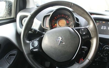 Peugeot 108 1.2 VTi 82KM 2015 Peugeot 108 1.2 Benzyna 82KM, zdjęcie 10